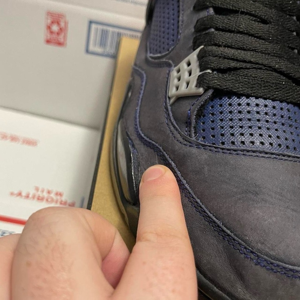 Nike Air Jordan 4 Retro Winter "Loyal Blue" 2019
Sneakers shoes streetwear hype - Picture 8 of 8